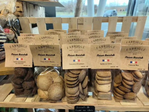 Sacs de biscuits artisanaux bio Maison Biscuits B Nouvelle-Aquitaine: Sablés Chocolat, Petits Beurre, Spéculoos, Citron, Miel.